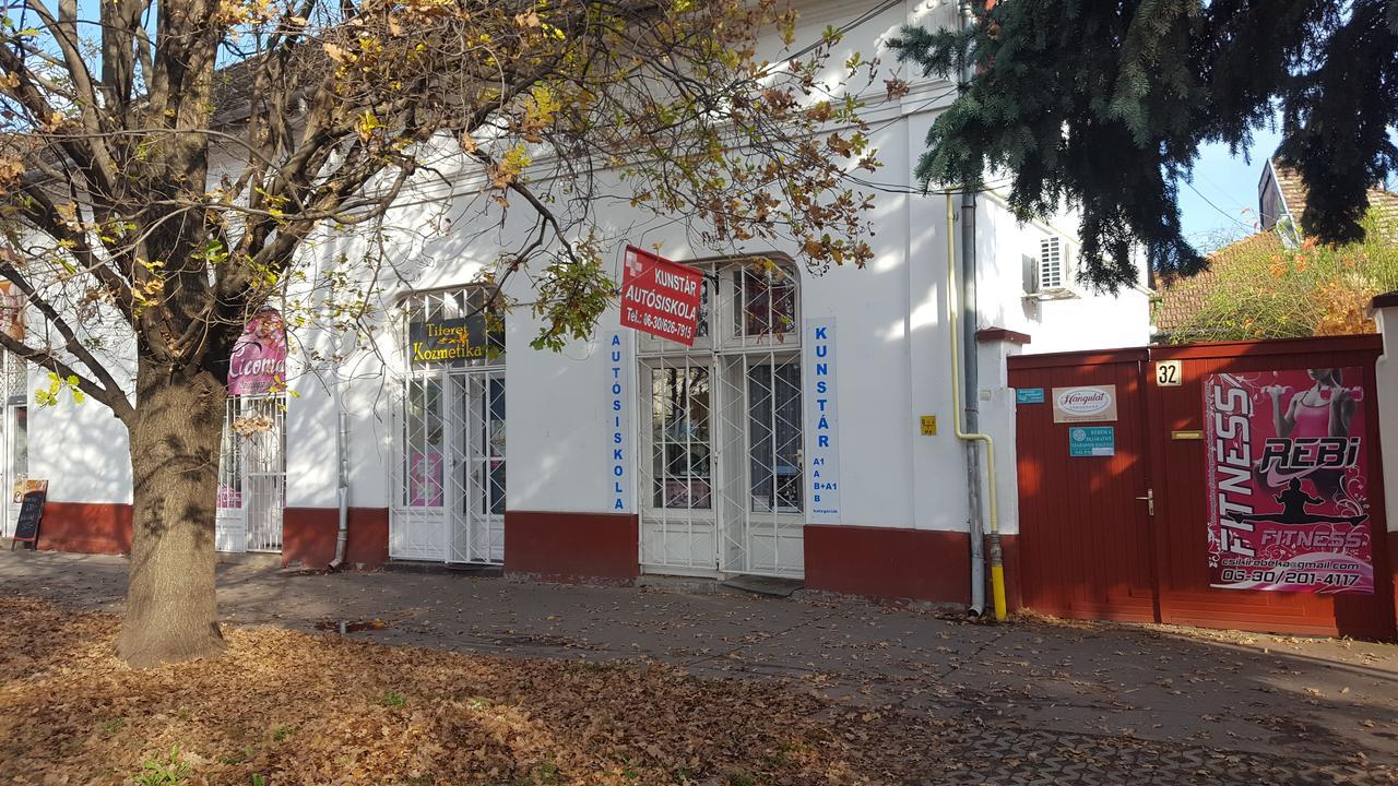 Hangulat Vendeghaz Apartmanok Orosháza Zewnętrze zdjęcie